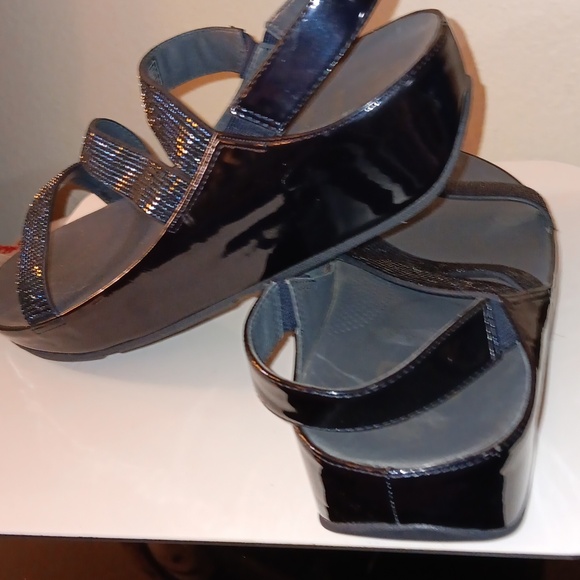 COMFY FITFLOP Z STRAP SANDAL EMBELLISHED IN BLUE - Picture 6 of 6
